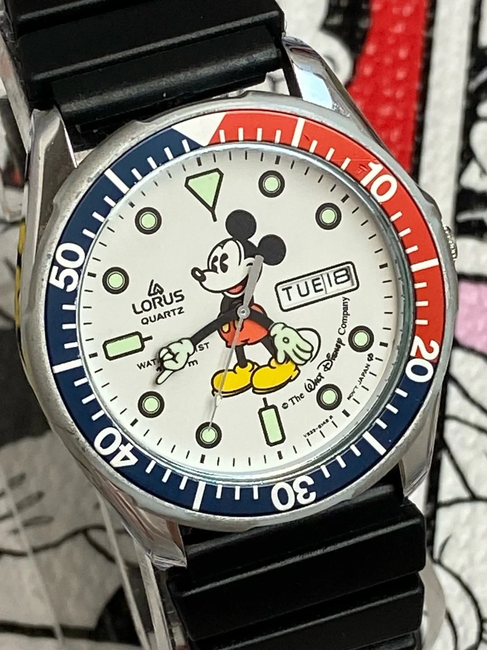 Vintage Disney X Lorus (Seiko) Mickey Mouse Pepsi Bezel Diver Style Watch HTF